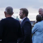 Client Executive, Hans Christian Rath Bruun, taler med investor til kvartalsarrangement